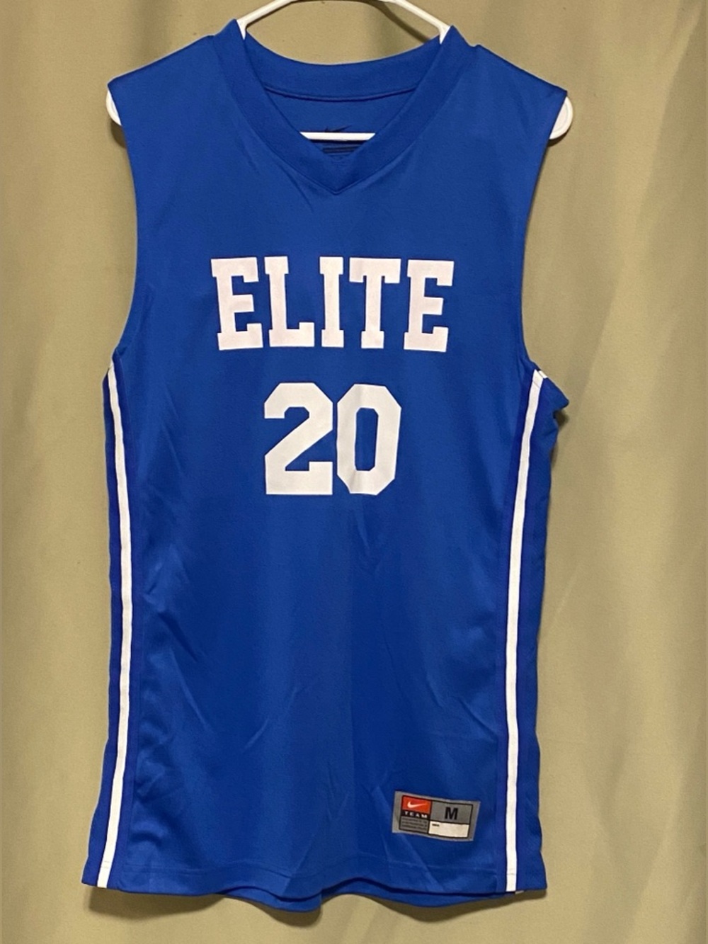 Nike Team Elite Athletic Basketball Jersey #20 size M